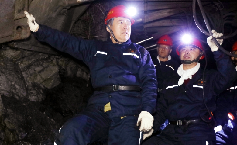 韓福生在振興礦調(diào)研檢查時(shí)強(qiáng)調(diào) 牢固樹立“安全第一...